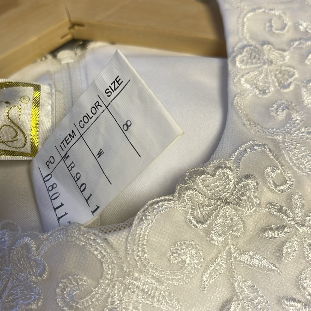 Elegant White Lace Kids Dress size 8 - Picture 6 of 6